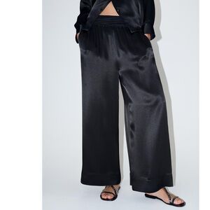 Zara Elegant Black Wide-Leg Pants